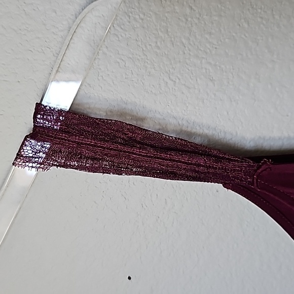 Torrid Basic Casual Maroon Lace Strap Tank Large - Picture 2 of 4